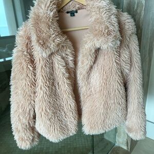 Women's Faux Fur Jacket Awesome Statement Cosy Piece!!